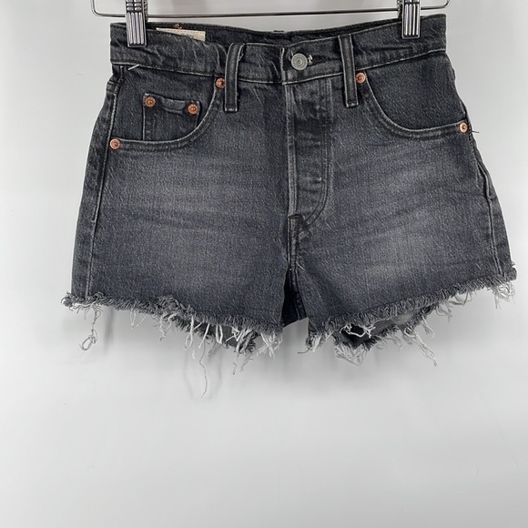 Levi’s premium high-rise cutoff jean shorts black sz 23 summer vacation - Picture 6 of 11
